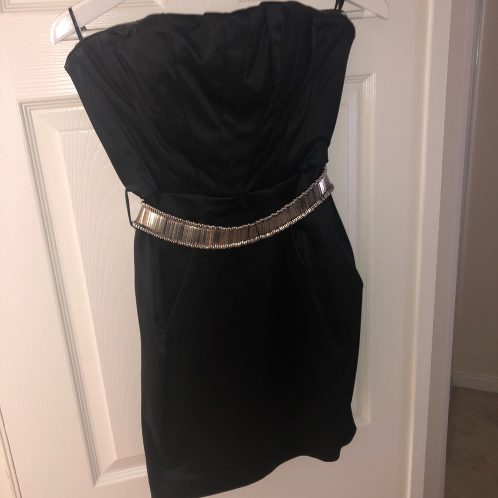 Bebe fitted strapless dress